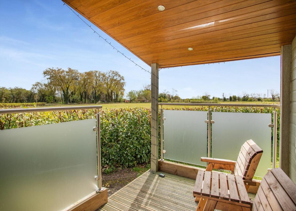 Lode Hall Lodges Upwell Kültér fotó